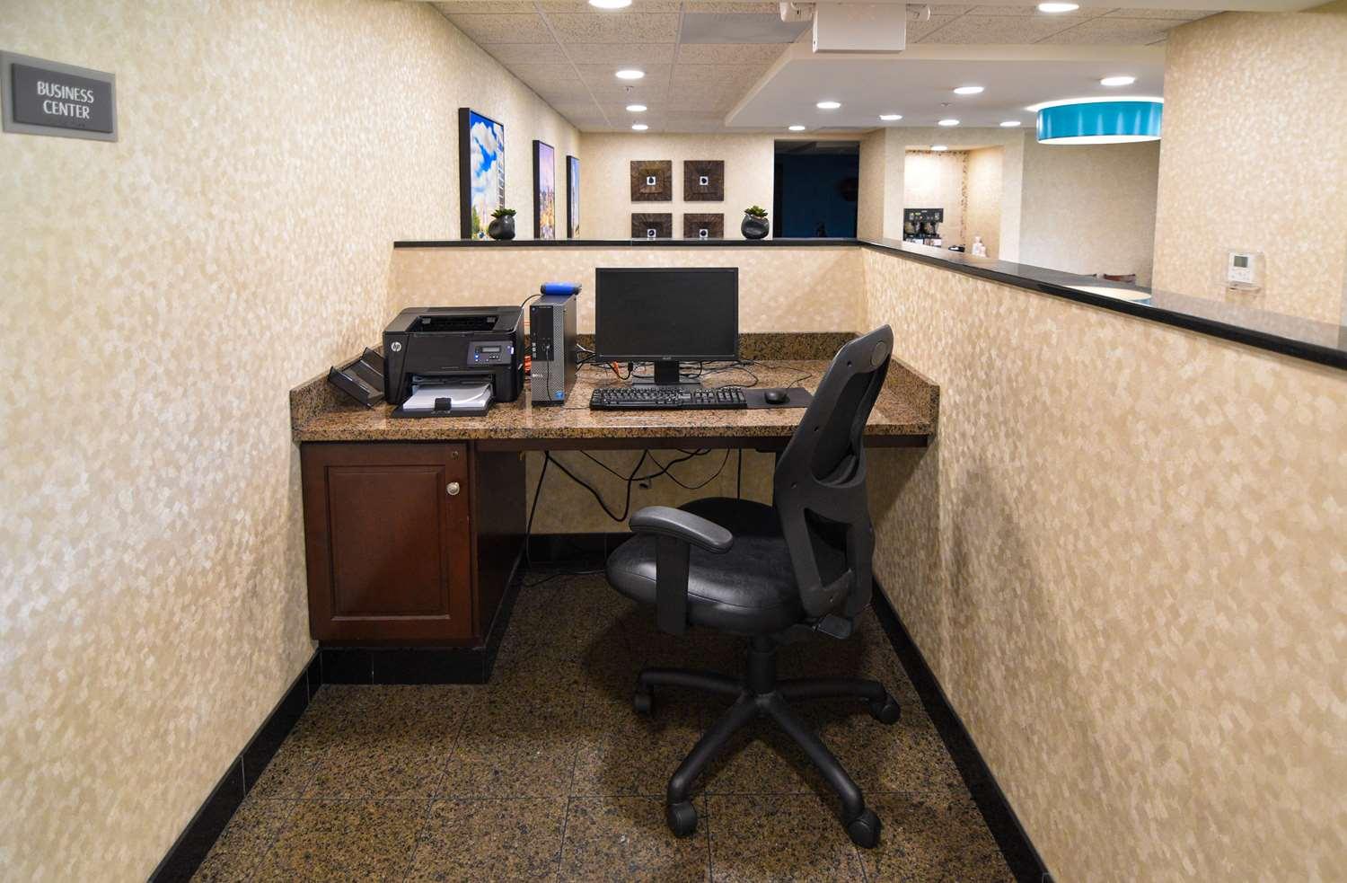 Best Western Plus Indianapolis North At Pyramids Exterior foto