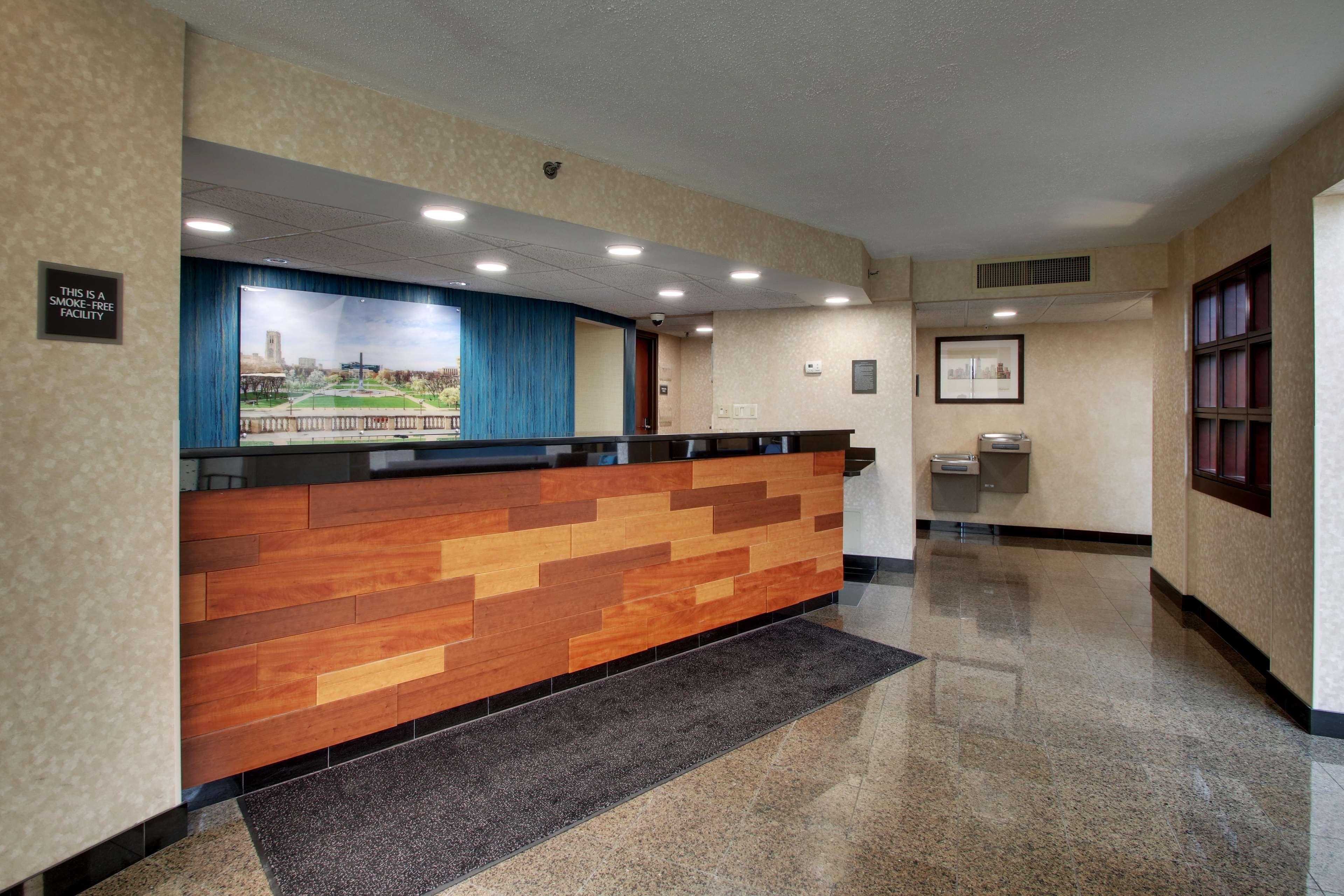 Best Western Plus Indianapolis North At Pyramids Exterior foto