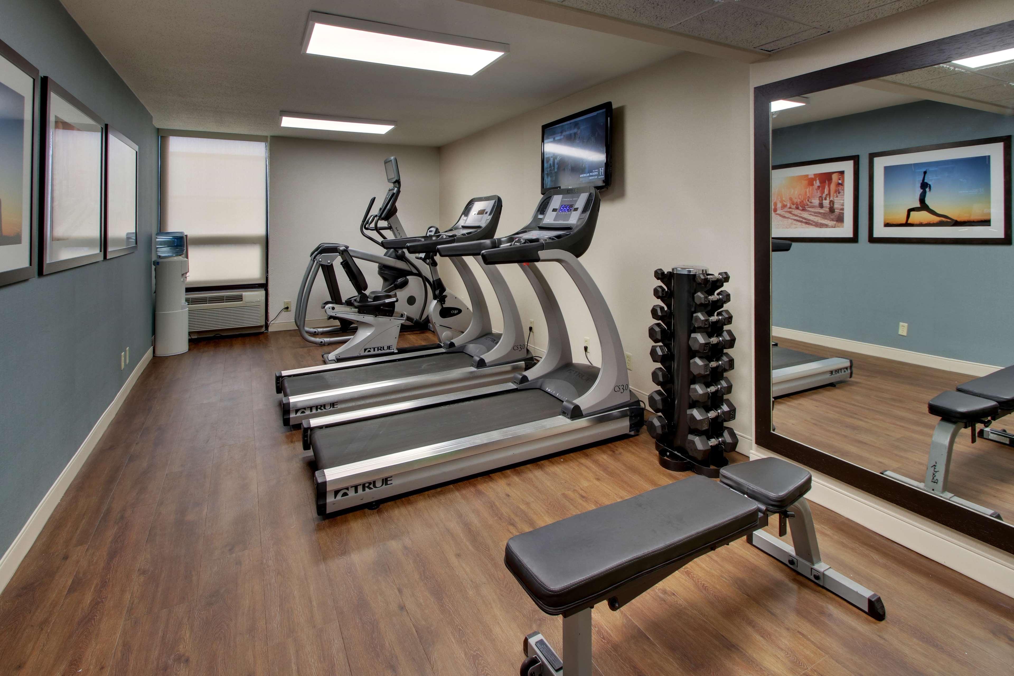 Best Western Plus Indianapolis North At Pyramids Exterior foto